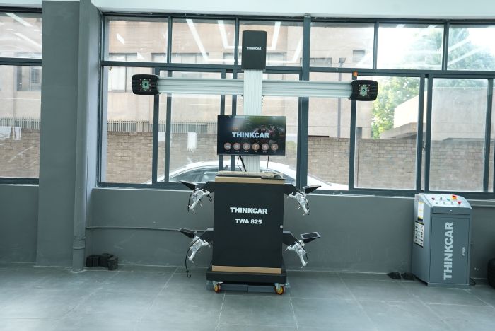 3D стенд розвал-сходження Thinkcar TWA 825M