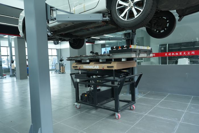 Thinkcar TVL 515 - Підйомник для акумуляторних батарей електромобілів