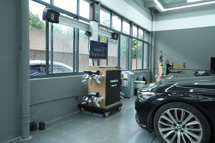 3D стенд розвал-сходження Thinkcar TWA 825M
