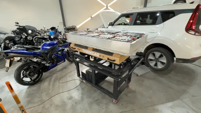 Thinkcar TVL-515 — підкатний підйомник для батарей електромобілів та агрегатів, 1,5 т